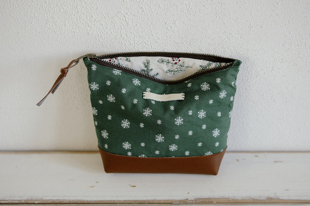 Quarter Fabric Pack - Cotton, Dailylike "Winter Tree" - KEY Handmade
- 6