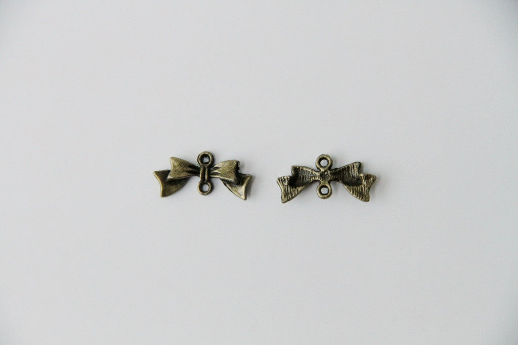 Connector - Ribbon Bow, Antique Brass - KEY Handmade
 - 1