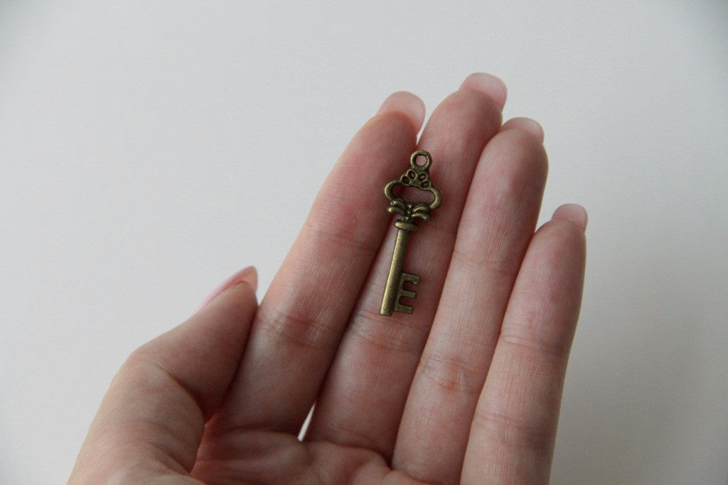 Charm - Key, Antique Brass - KEY Handmade
 - 2