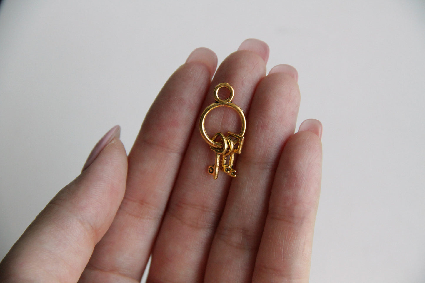 Charm - Chain of Keys, Antique Gold - KEY Handmade
 - 2