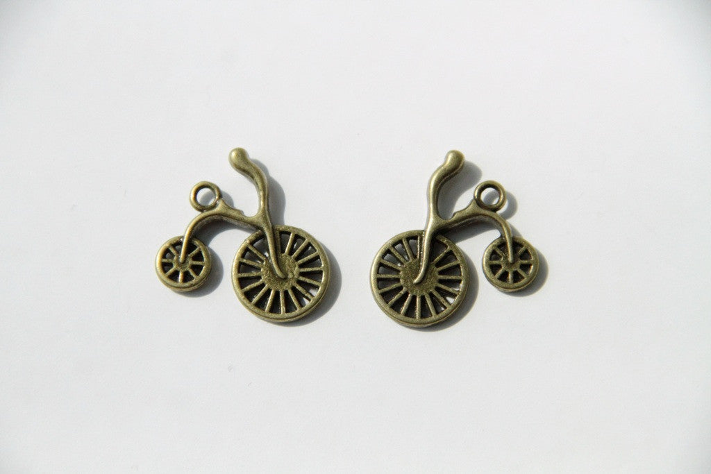 Charm - Bicycle, Antique Brass - KEY Handmade
 - 1