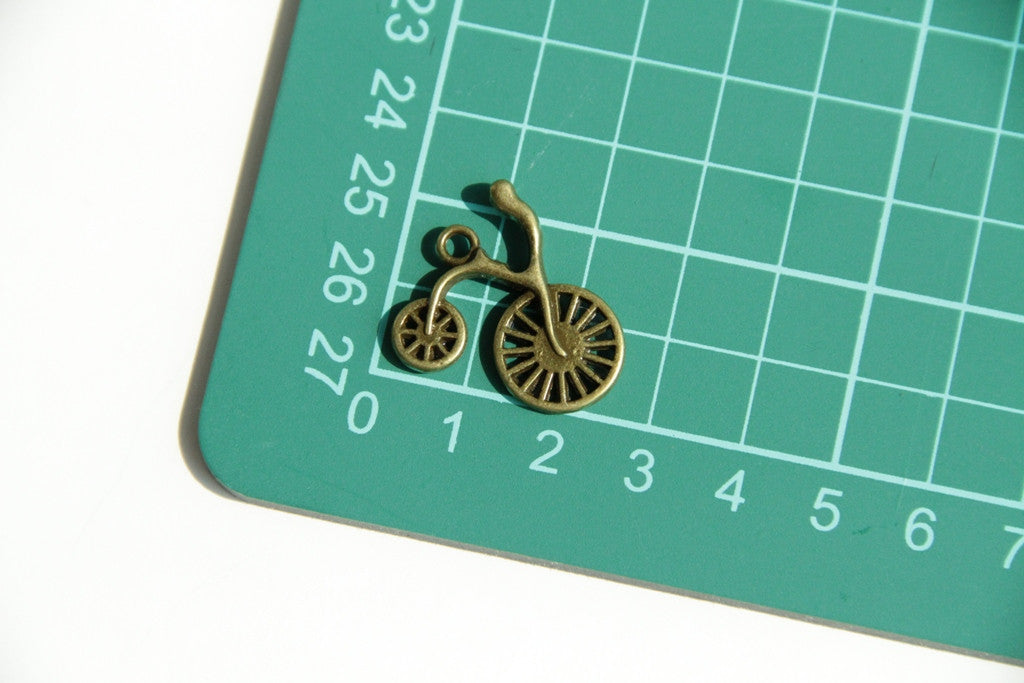 Charm - Bicycle, Antique Brass - KEY Handmade
 - 3