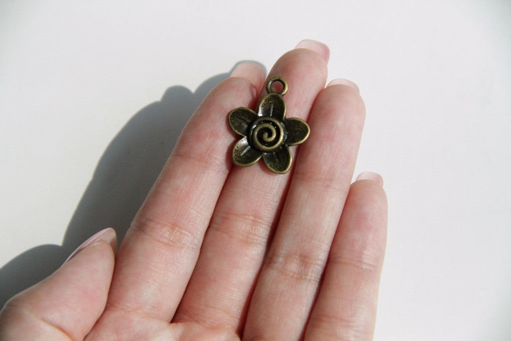 Charm - Flower, Antique Brass - KEY Handmade
 - 2