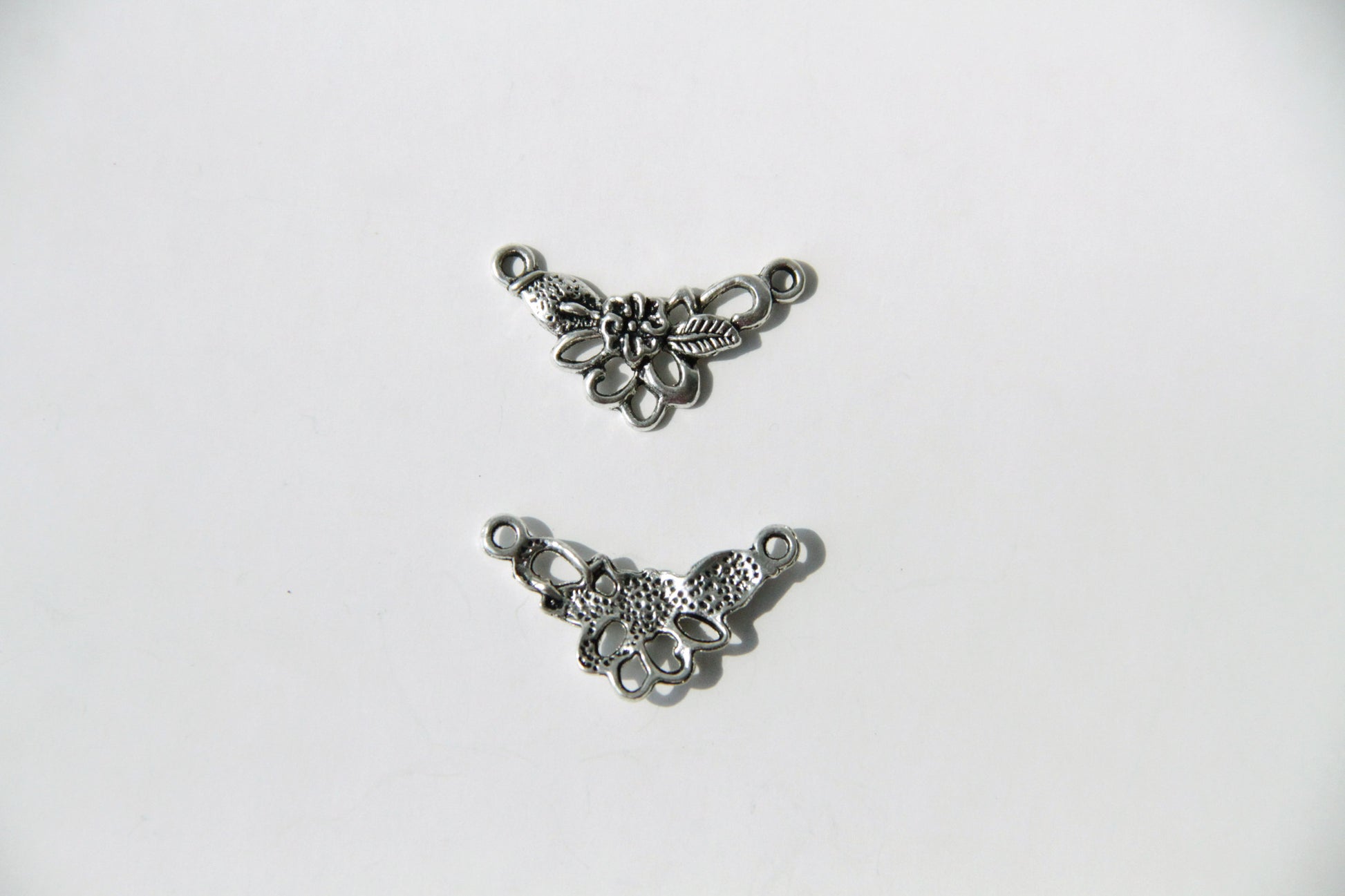 Connector - Flower and Leaves, Antique Silver - KEY Handmade
 - 1