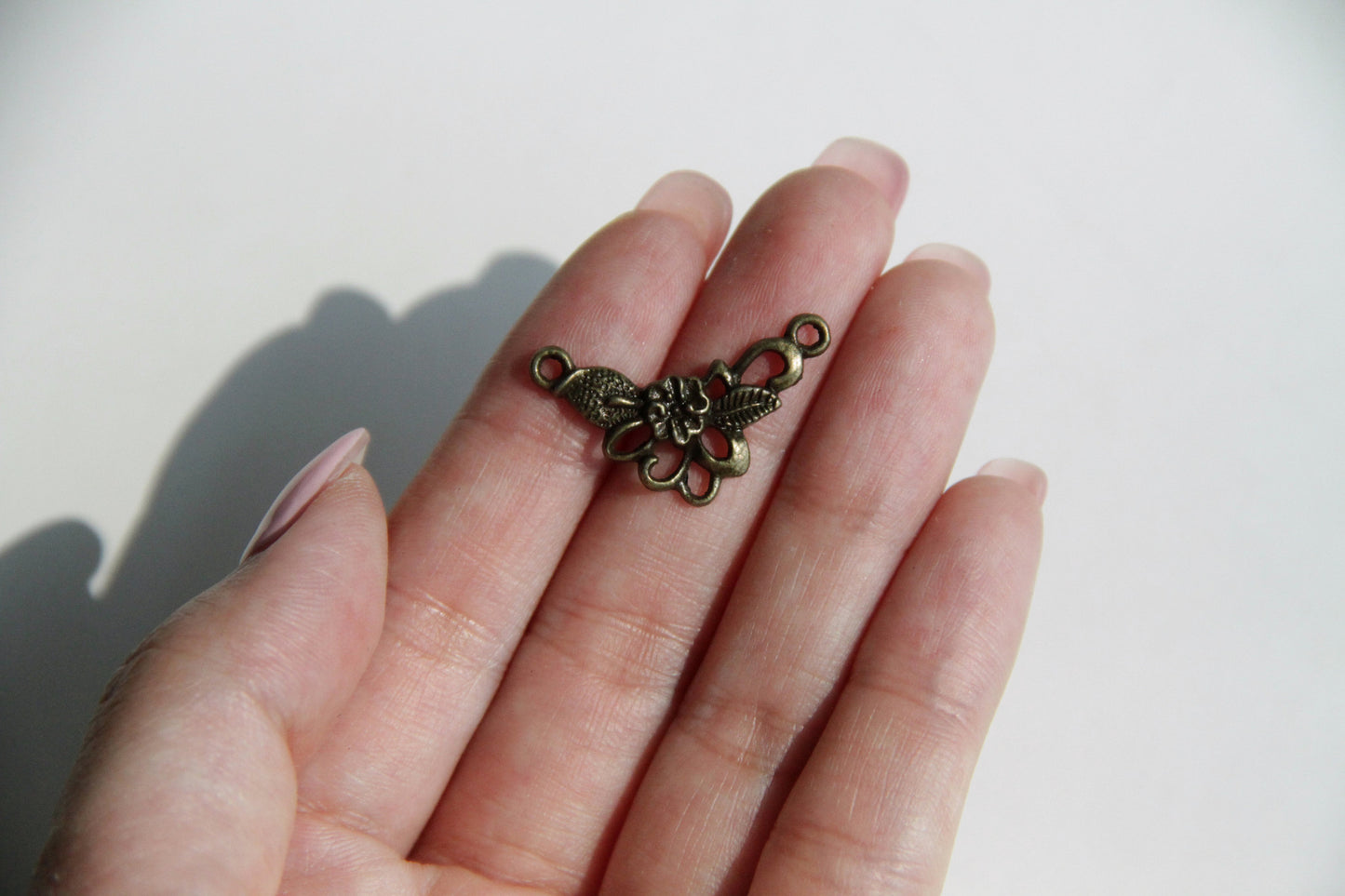Connector - Flower and Leaves, Antique Brass - KEY Handmade
 - 2