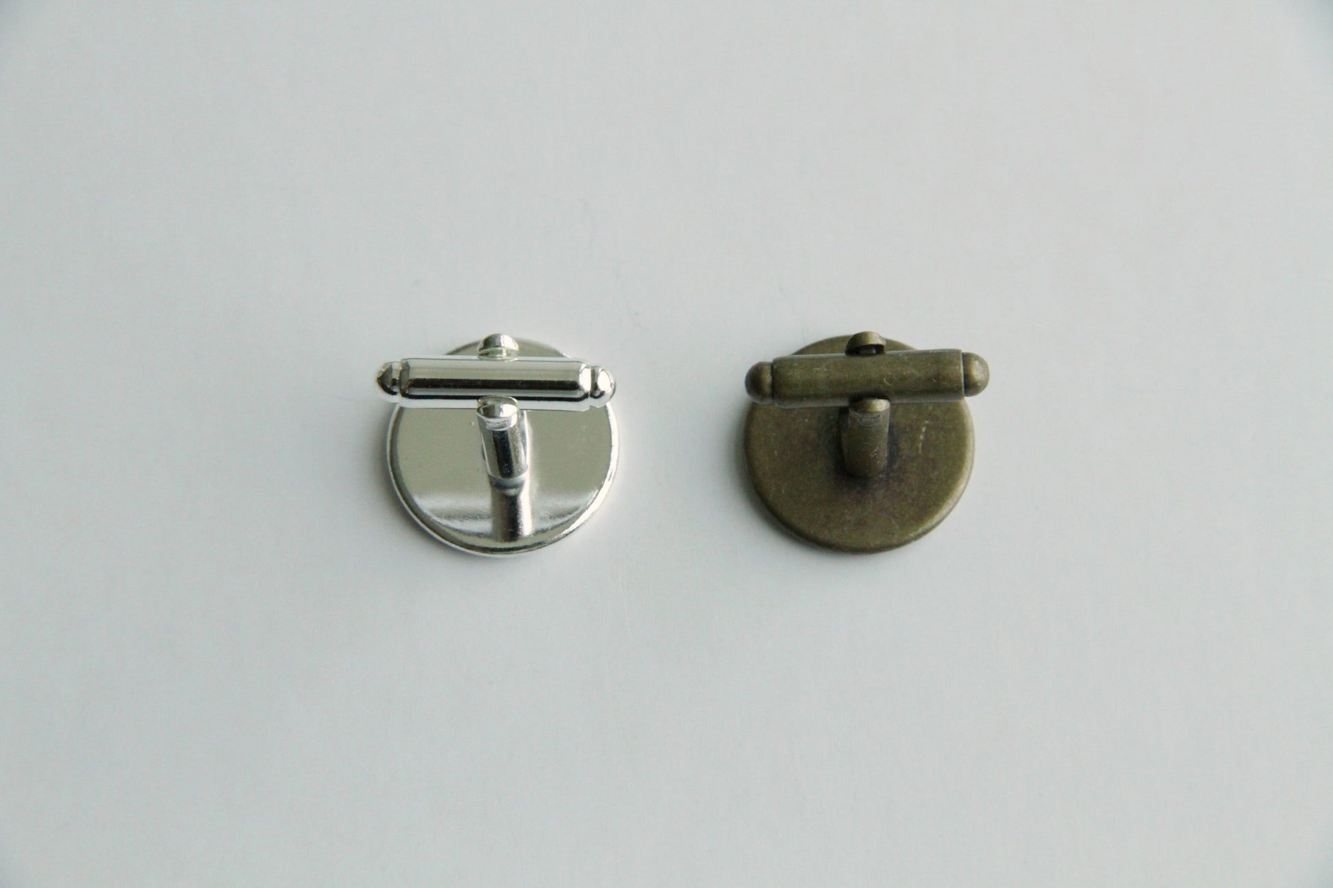 Cufflink Blank Hardware - 16mm, Round Cabochon Setting.