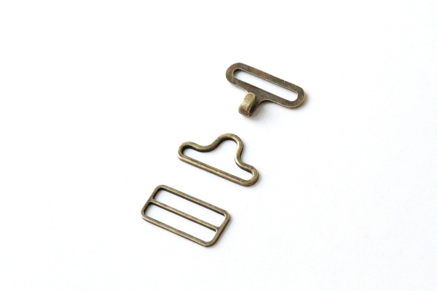 Bow Tie Hardware - 19mm, Metal, Slide Eye Hook.