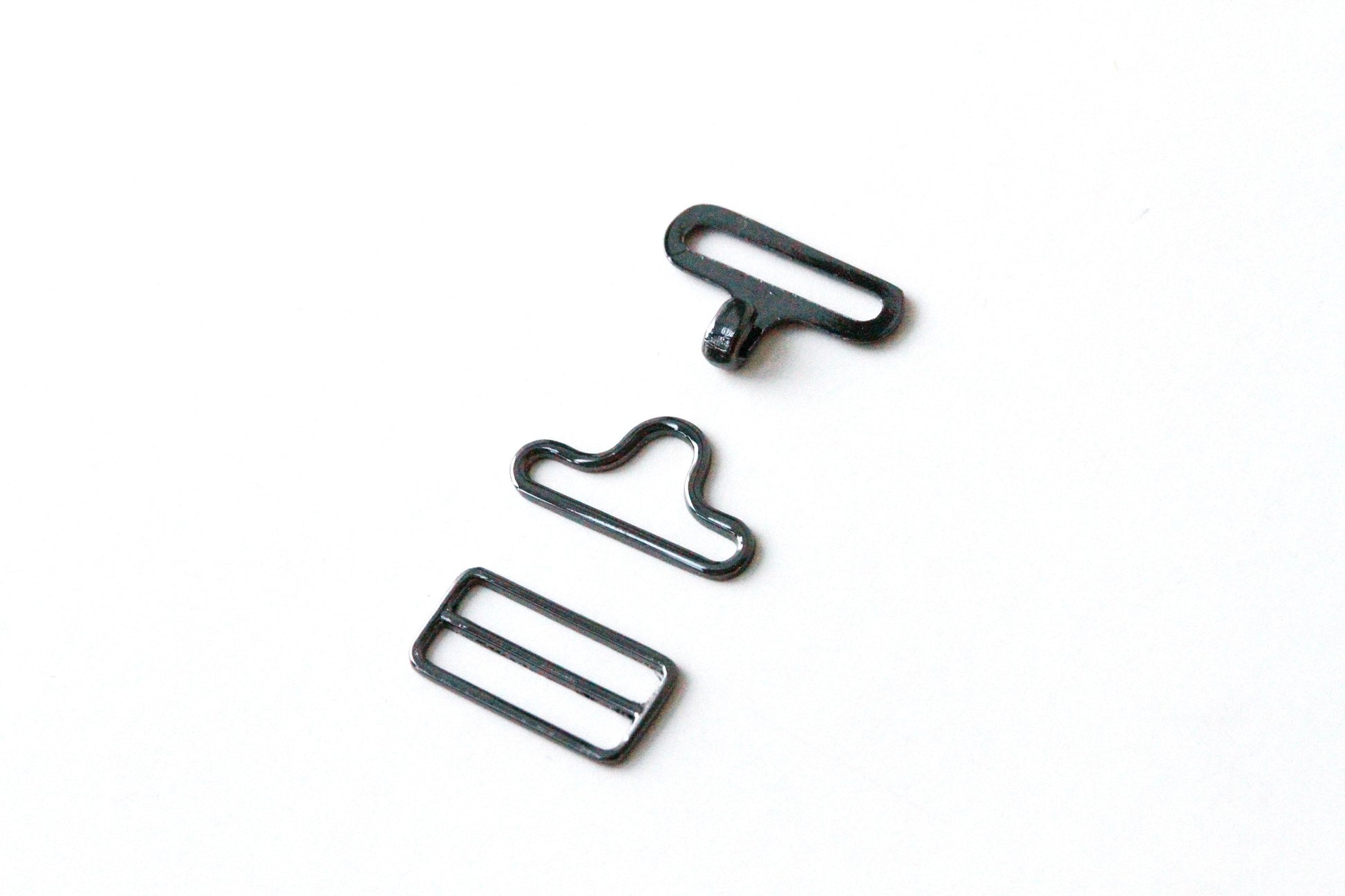 Bow Tie Hardware - 19mm, Metal, Slide Eye Hook.