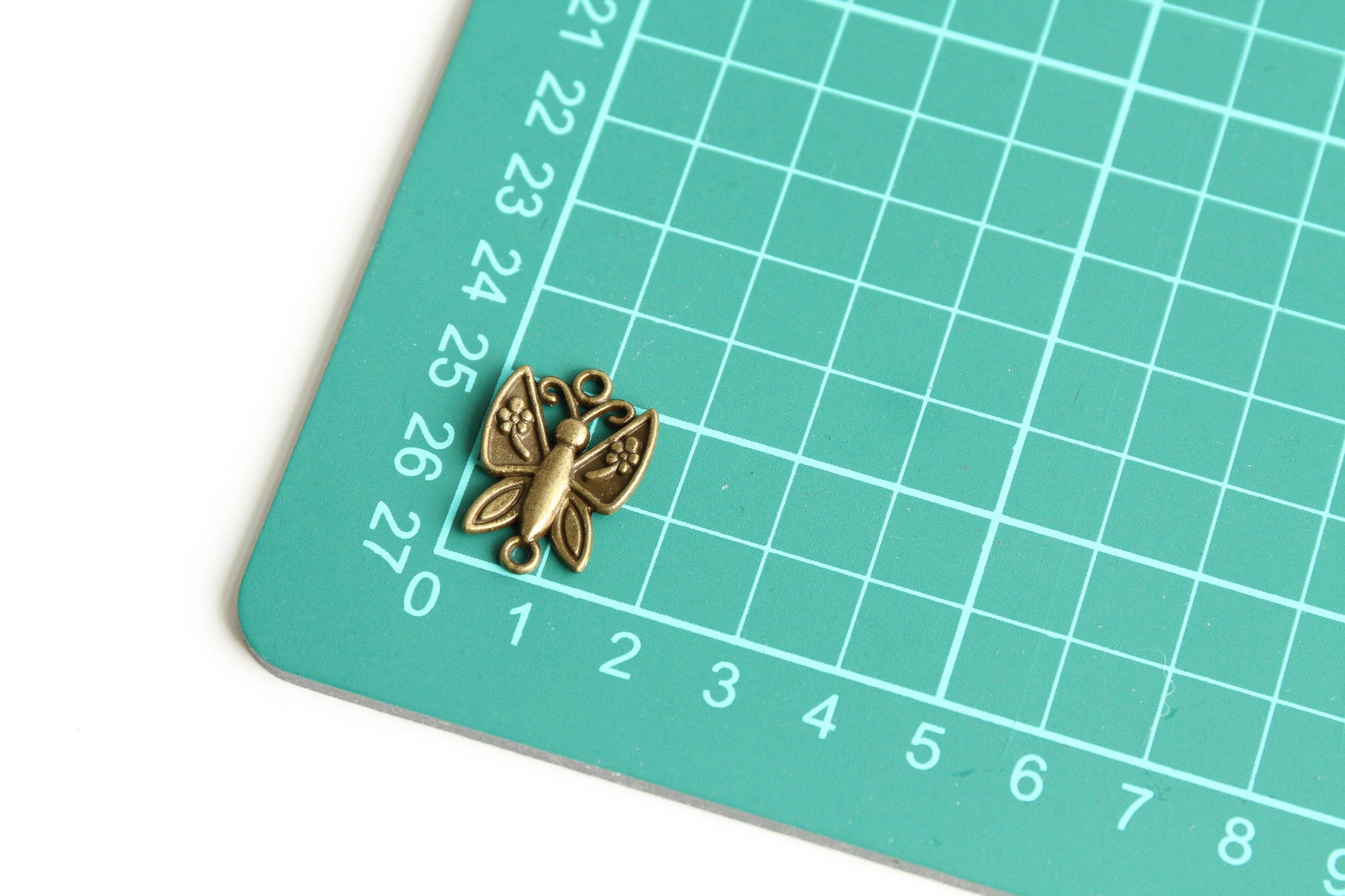 Charm - Butterfly, Antique Brass - KEY Handmade
 - 3
