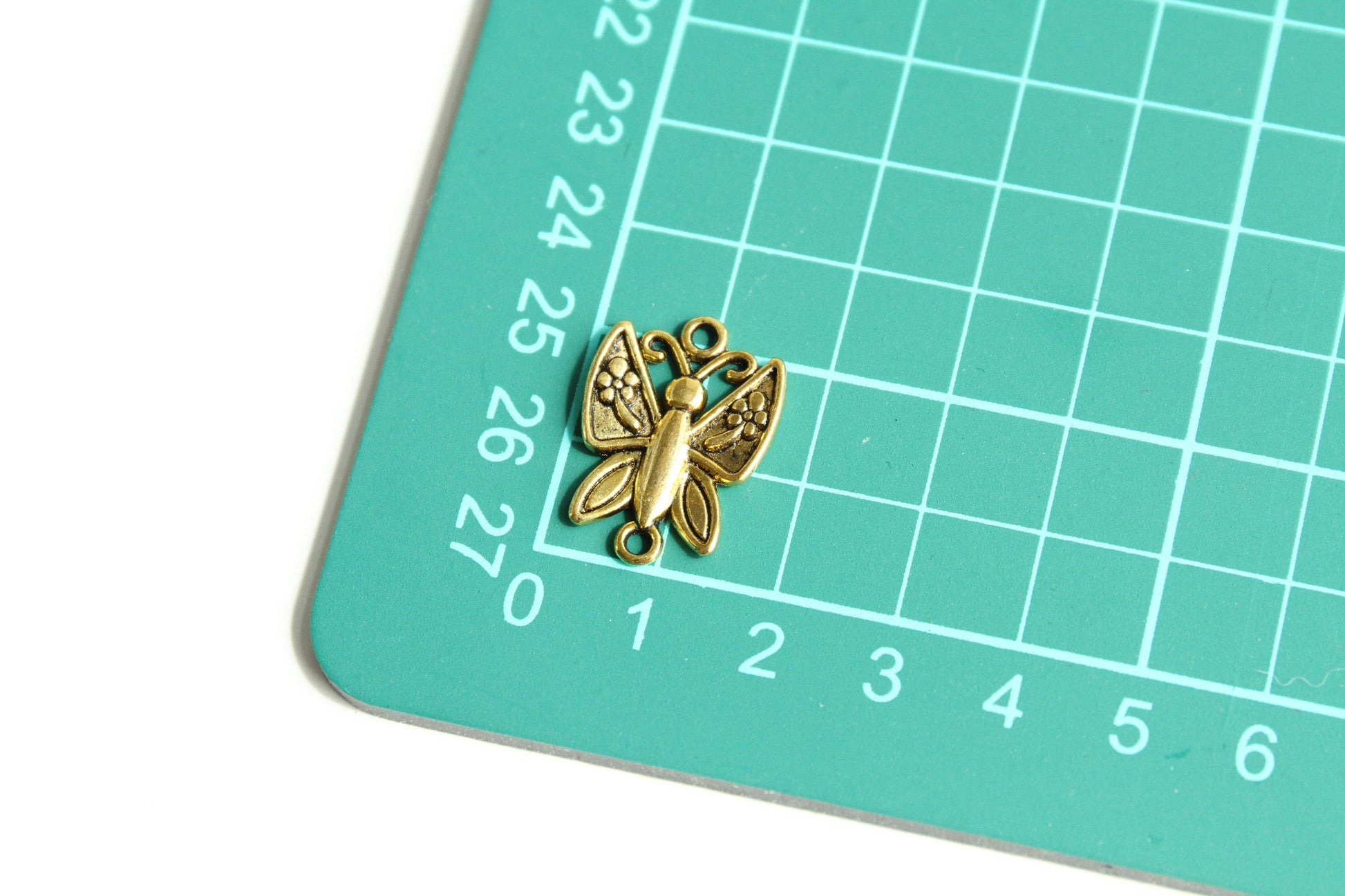 Charm - Butterfly, Antique Gold - KEY Handmade
 - 3