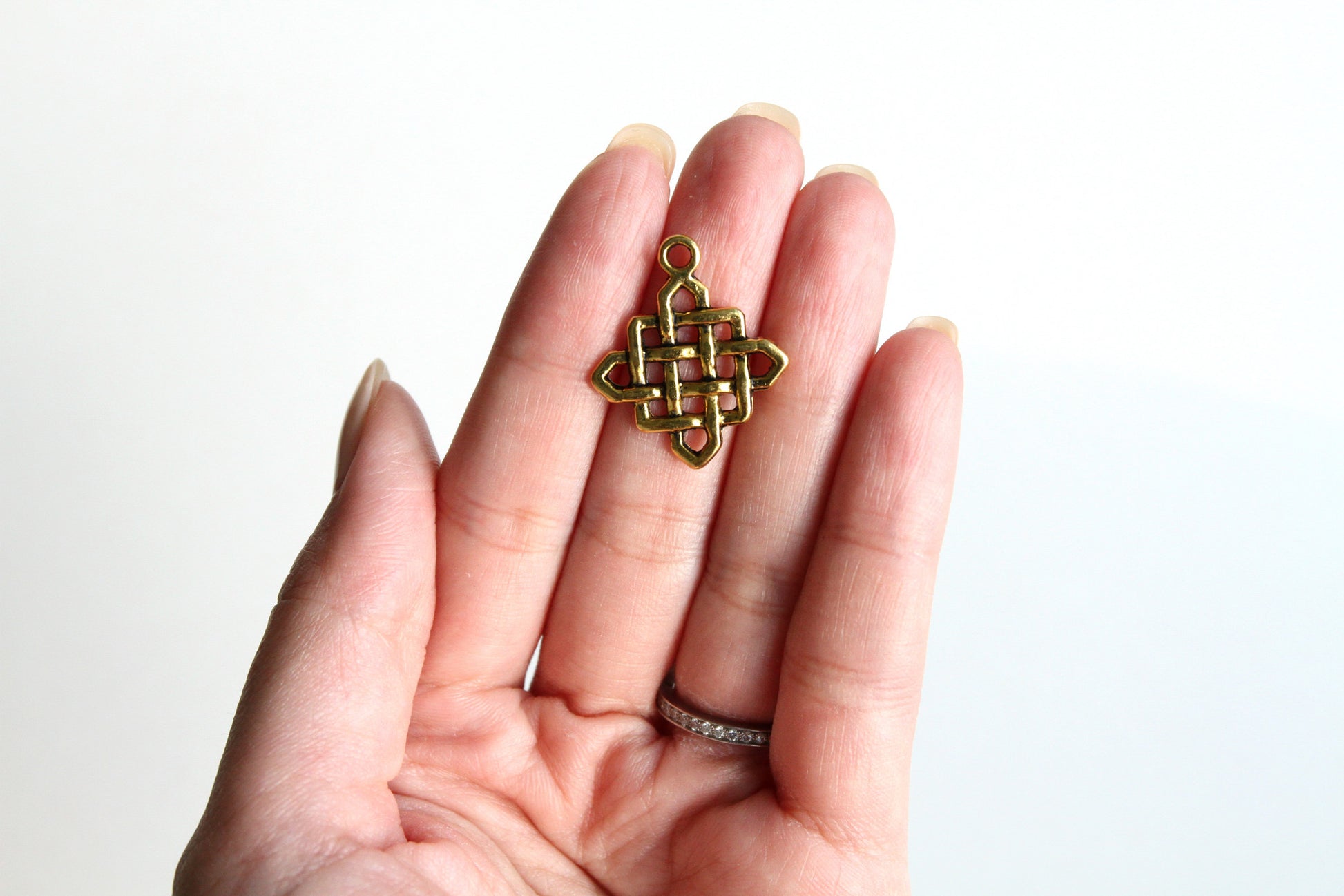 Charm - Chinese Knotting, Antique Gold - KEY Handmade
 - 2