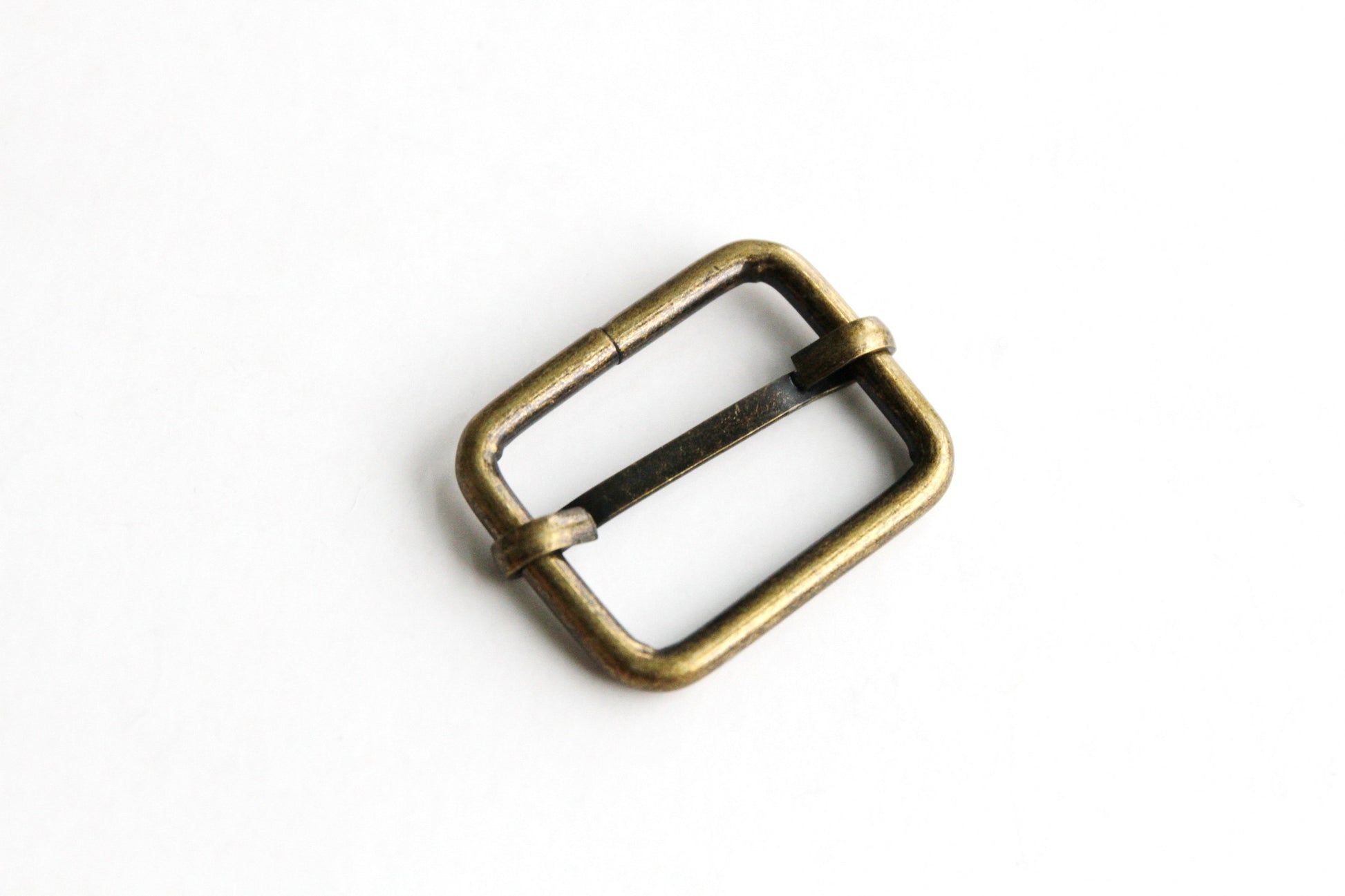 Rectangular Slider - 1 inch, One Movable Pin, Brass - KEY Handmade
 - 3