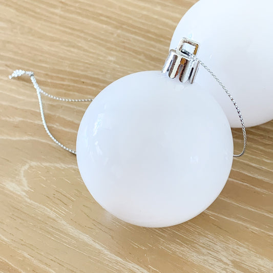 Christmas Ornament, White Plastic, 6cm